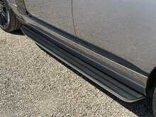 Land Rover Range Rover D300 MHEV Westminster Black 