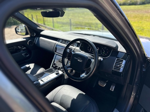 3.0 D300 MHEV Westminster Black SUV 5dr Diesel Auto 4WD Euro 6 (s/s) (300 ps)