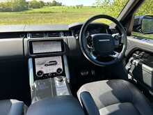 Land Rover Range Rover D300 MHEV Westminster Black 