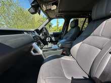 Land Rover Range Rover D300 MHEV Westminster Black 