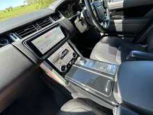 Land Rover Range Rover D300 MHEV Westminster Black 