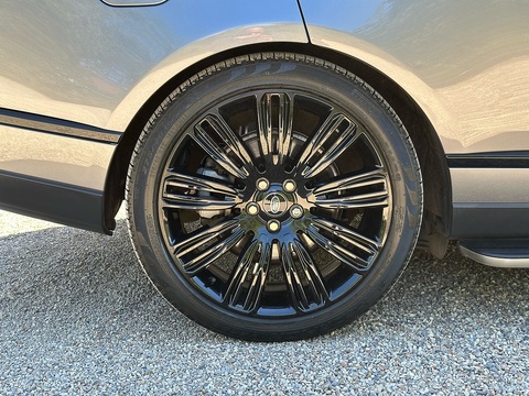 3.0 D300 MHEV Westminster Black SUV 5dr Diesel Auto 4WD Euro 6 (s/s) (300 ps)