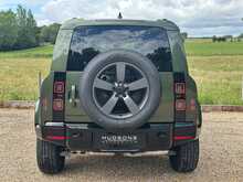 Land Rover Defender 110 Hard Top D350 X-Dynamic HSE 