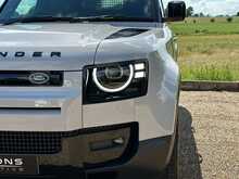 Land Rover Defender 110 Hard Top D250 S 