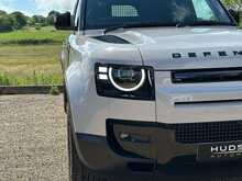 Land Rover Defender 110 Hard Top D250 S 