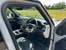 Land Rover Defender 110 Hard Top D250 S 