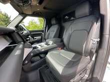 Land Rover Defender 110 Hard Top D250 S 