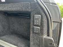 Land Rover Range Rover P565 V8 SV Autobiography Dynamic 