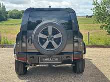 Land Rover Defender 110 Hard Top D350 X-Dynamic HSE 