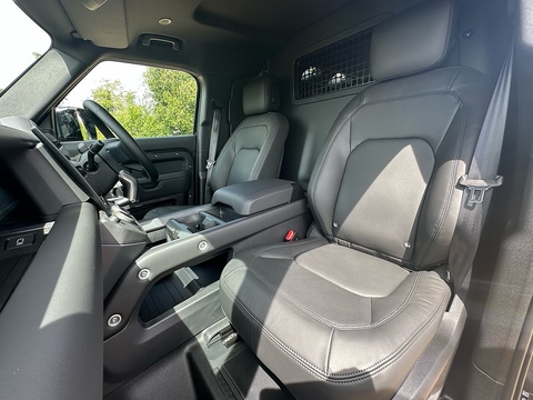 Hard Top D350 X-Dynamic HSE 3.0 5dr SUV Automatic Diesel