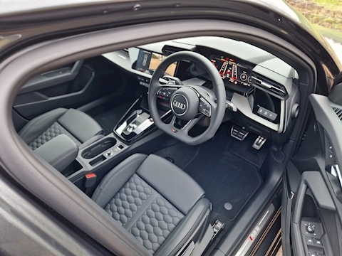 2.5 TFSI Carbon Black S tronic Quattro 5dr Sportback Petrol Euro 6