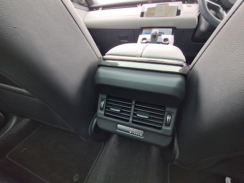 2.0 D200 MHEV R-Dynamic SE SUV 5dr Diesel Auto 4WD Euro 6 (s/s) (204 ps)