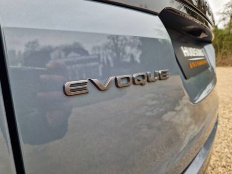 2.0 D200 MHEV R-Dynamic SE SUV 5dr Diesel Auto 4WD Euro 6 (s/s) (204 ps)