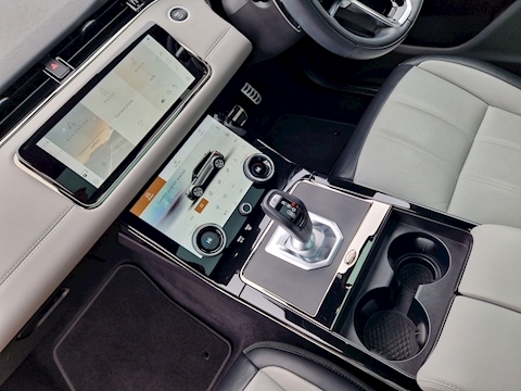 2.0 D200 MHEV R-Dynamic SE SUV 5dr Diesel Auto 4WD Euro 6 (s/s) (204 ps)