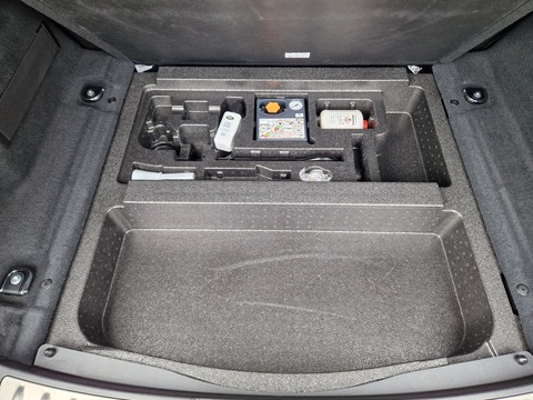 2.0 D200 MHEV R-Dynamic SE SUV 5dr Diesel Auto 4WD Euro 6 (s/s) (204 ps)