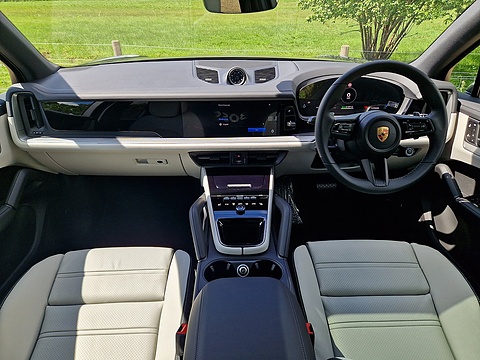 3.0 V6 E-Hybrid 25.9kWh TiptronicS 4WD Euro 6 (s/s) 5dr