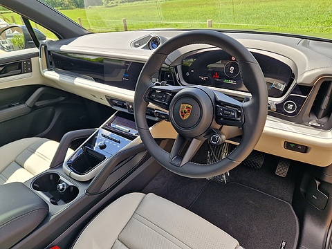 3.0 V6 E-Hybrid 25.9kWh TiptronicS 4WD Euro 6 (s/s) 5dr