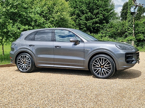 3.0 V6 E-Hybrid 25.9kWh TiptronicS 4WD Euro 6 (s/s) 5dr