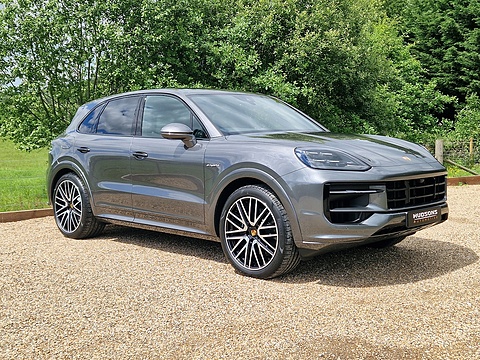 3.0 V6 E-Hybrid 25.9kWh TiptronicS 4WD Euro 6 (s/s) 5dr