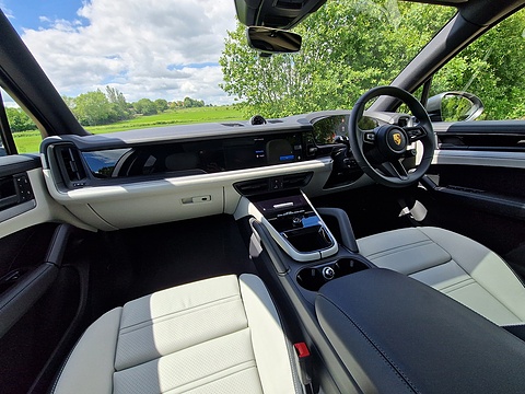 3.0 V6 E-Hybrid 25.9kWh TiptronicS 4WD Euro 6 (s/s) 5dr