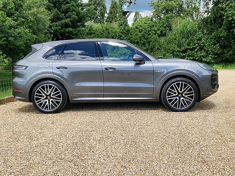 3.0 V6 E-Hybrid 25.9kWh TiptronicS 4WD Euro 6 (s/s) 5dr