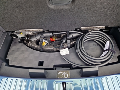 3.0 V6 E-Hybrid 25.9kWh TiptronicS 4WD Euro 6 (s/s) 5dr