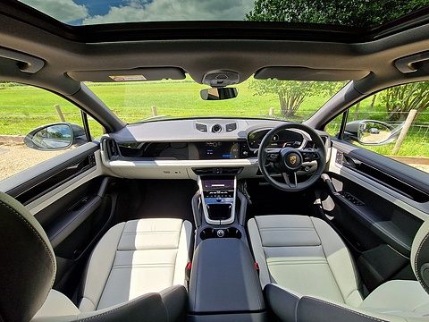 3.0 V6 E-Hybrid 25.9kWh TiptronicS 4WD Euro 6 (s/s) 5dr