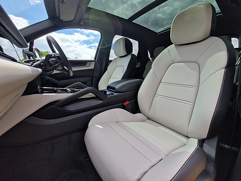 3.0 V6 E-Hybrid 25.9kWh TiptronicS 4WD Euro 6 (s/s) 5dr