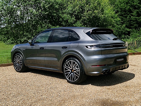 3.0 V6 E-Hybrid 25.9kWh TiptronicS 4WD Euro 6 (s/s) 5dr