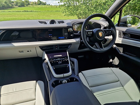 3.0 V6 E-Hybrid 25.9kWh TiptronicS 4WD Euro 6 (s/s) 5dr