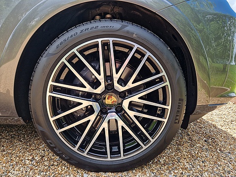 3.0 V6 E-Hybrid 25.9kWh TiptronicS 4WD Euro 6 (s/s) 5dr