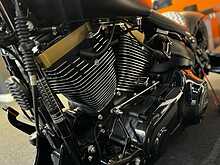 Harley-Davidson Softail FXSB Breakout 1690 17 