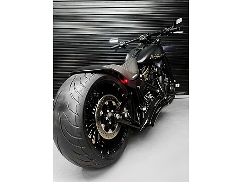 Softail FXSB Breakout 1690 17