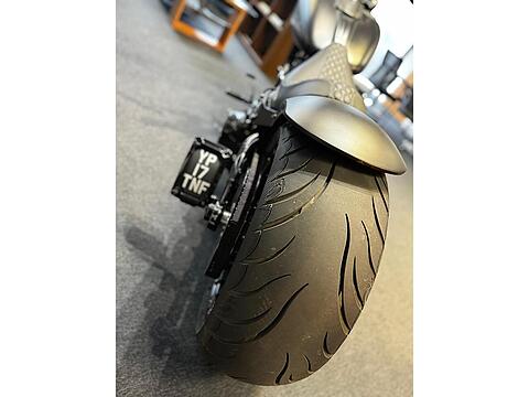 Softail FXSB Breakout 1690 17