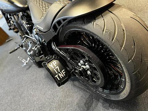 Softail FXSB Breakout 1690 17