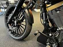 Harley-Davidson Softail FXSB Breakout 1690 17 