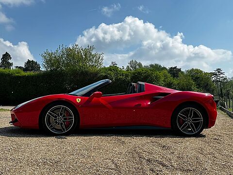 3.9T V8 Spider 2dr Petrol F1 DCT Euro 6 (s/s) (670 ps)