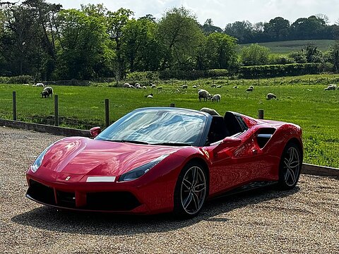 3.9T V8 Spider 2dr Petrol F1 DCT Euro 6 (s/s) (670 ps)