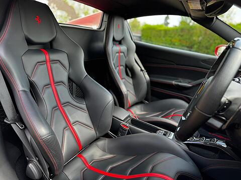 3.9T V8 Spider 2dr Petrol F1 DCT Euro 6 (s/s) (670 ps)