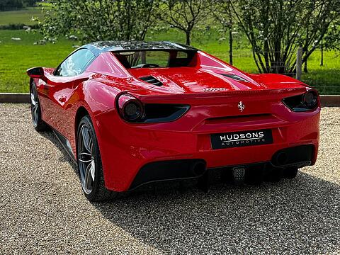 3.9T V8 Spider 2dr Petrol F1 DCT Euro 6 (s/s) (670 ps)