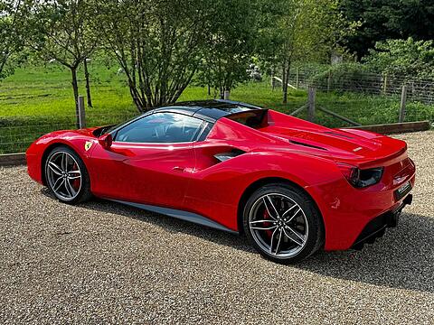 3.9T V8 Spider 2dr Petrol F1 DCT Euro 6 (s/s) (670 ps)