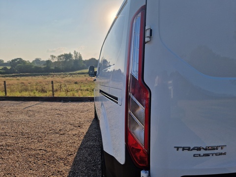 2.0 300 EcoBlue Leader Panel Van 5dr Diesel Manual L1 H1 Euro 6 (s/s) (105 ps)