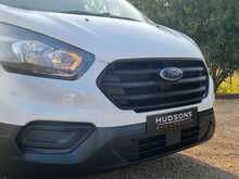 Ford Transit Custom 300 EcoBlue Leader 