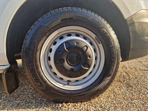 2.0 300 EcoBlue Leader Panel Van 5dr Diesel Manual L1 H1 Euro 6 (s/s) (105 ps)