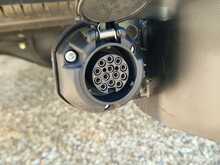 Toyota Hilux 2.4 D-4D Invincible Auto 4WD Euro 6 (s/s) 4dr 