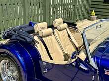MORGAN Plus 4 Duratec 
