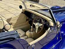 MORGAN Plus 4 Duratec 