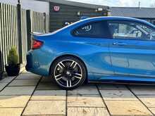 BMW M2 i 