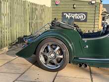Morgan Plus 8  