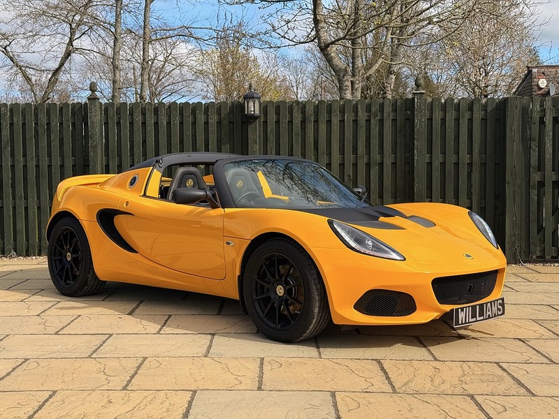 220 Sport Convertible 1800 Manual Petrol